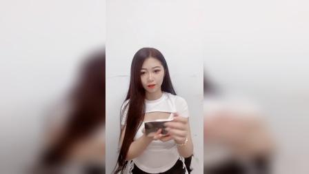 球球酱呀-走光闪现福利视频